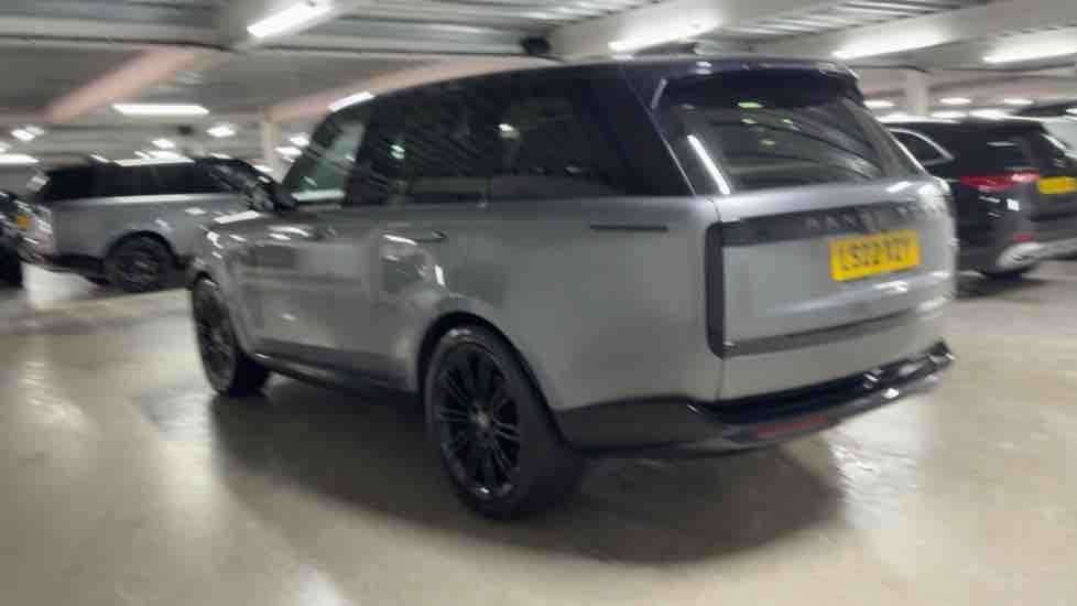 More views of Land Rover Range Rover