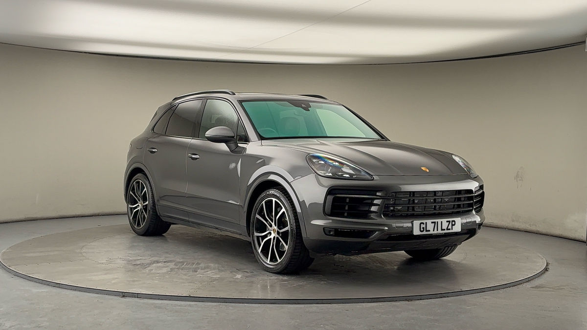 Porsche Cayenne Sticky Header Image