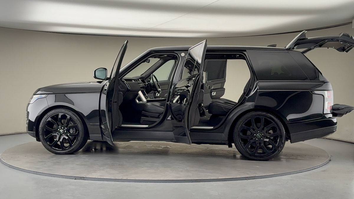 More views of Land Rover Range Rover