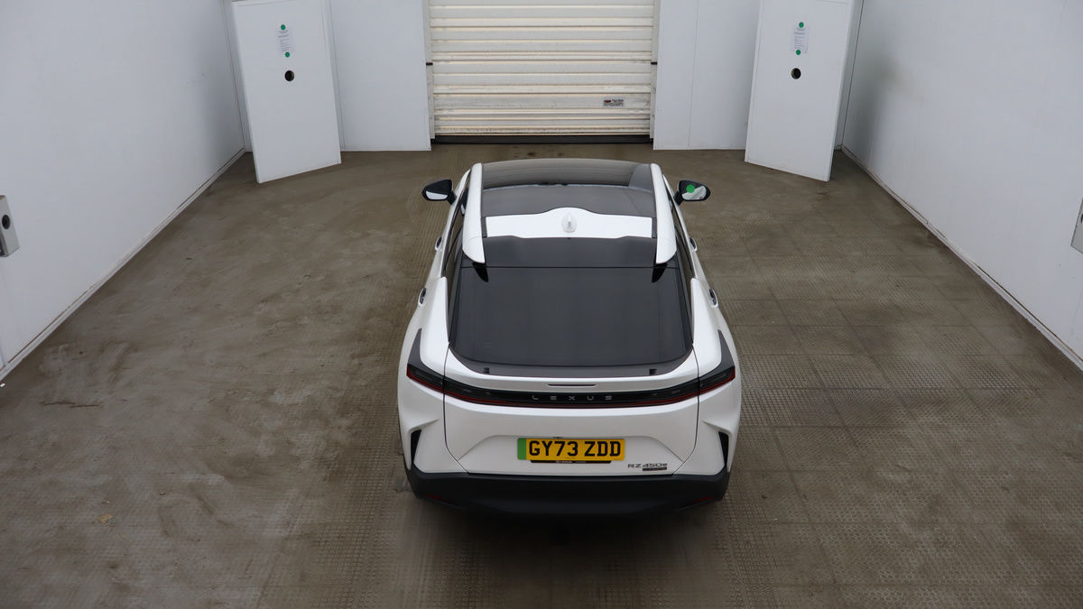 Lexus RZ Image 8