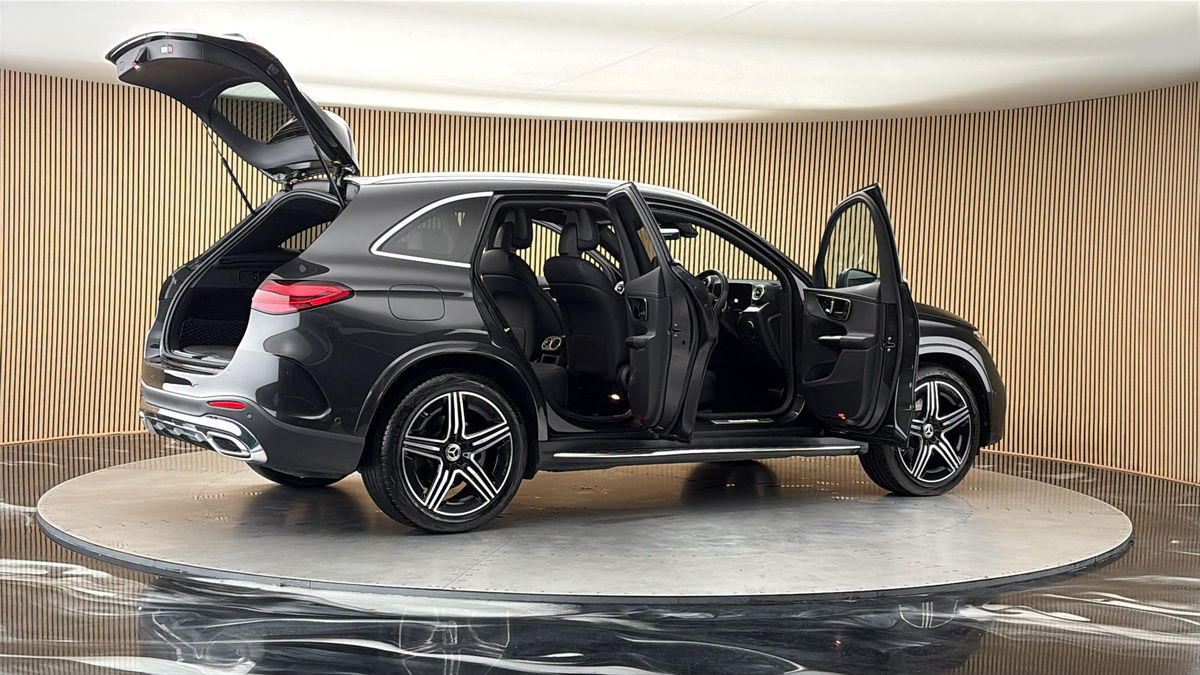 More views of Mercedes-Benz GLC