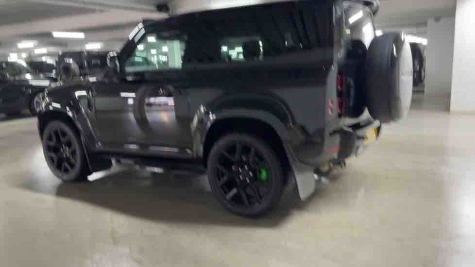 More views of Land Rover Defender 90