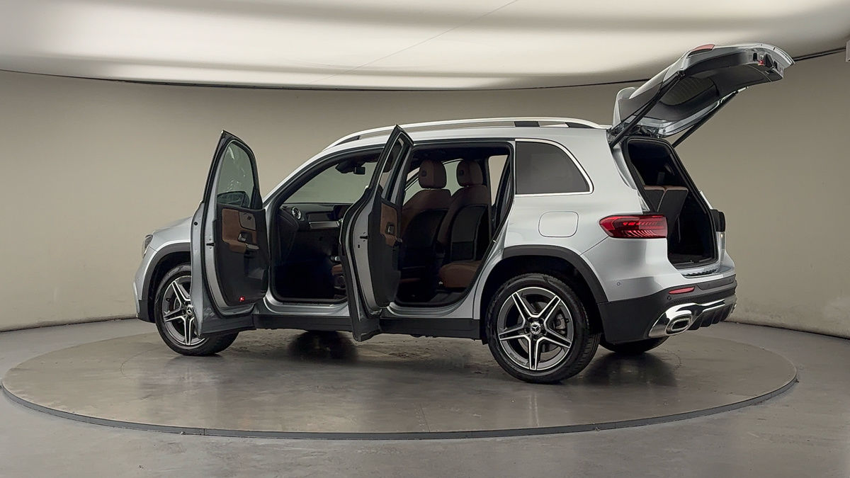 More views of Mercedes-Benz GLB