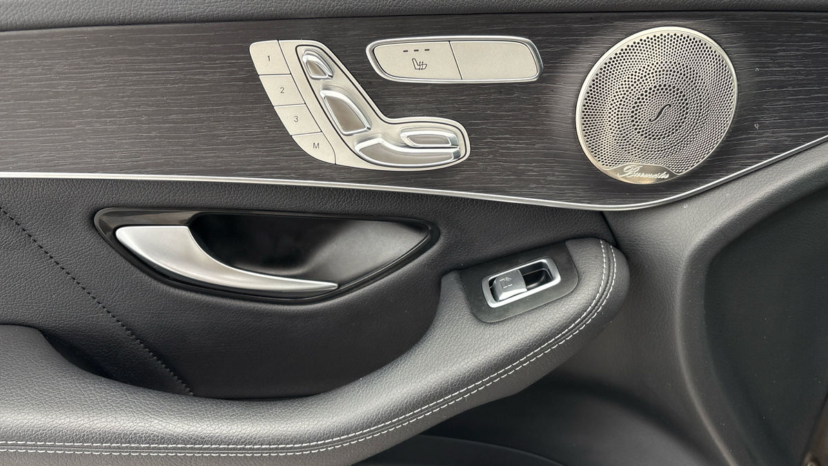 Mercedes-Benz GLC Image 19