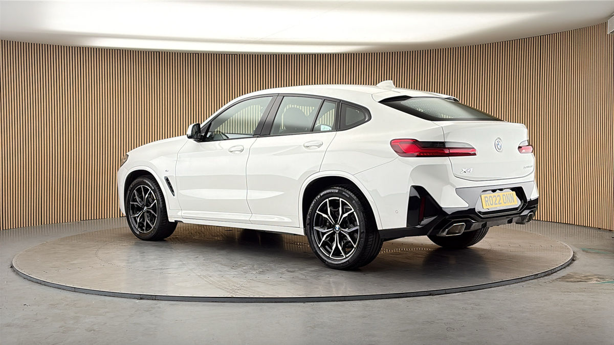 More views of BMW X4