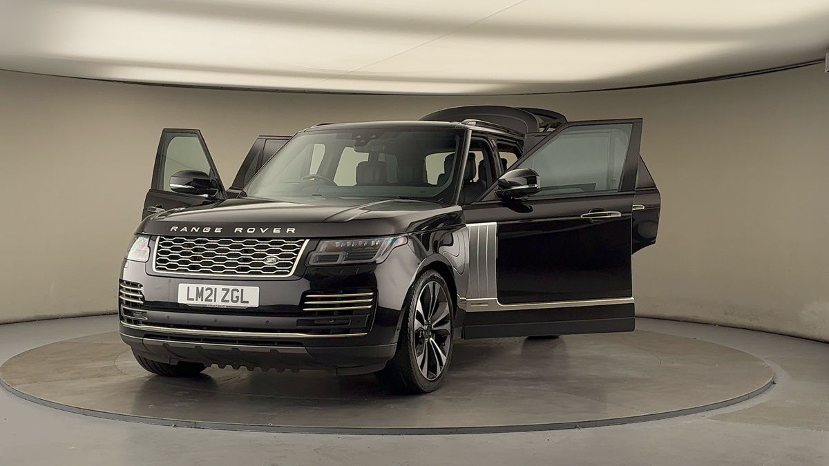 More views of Land Rover Range Rover