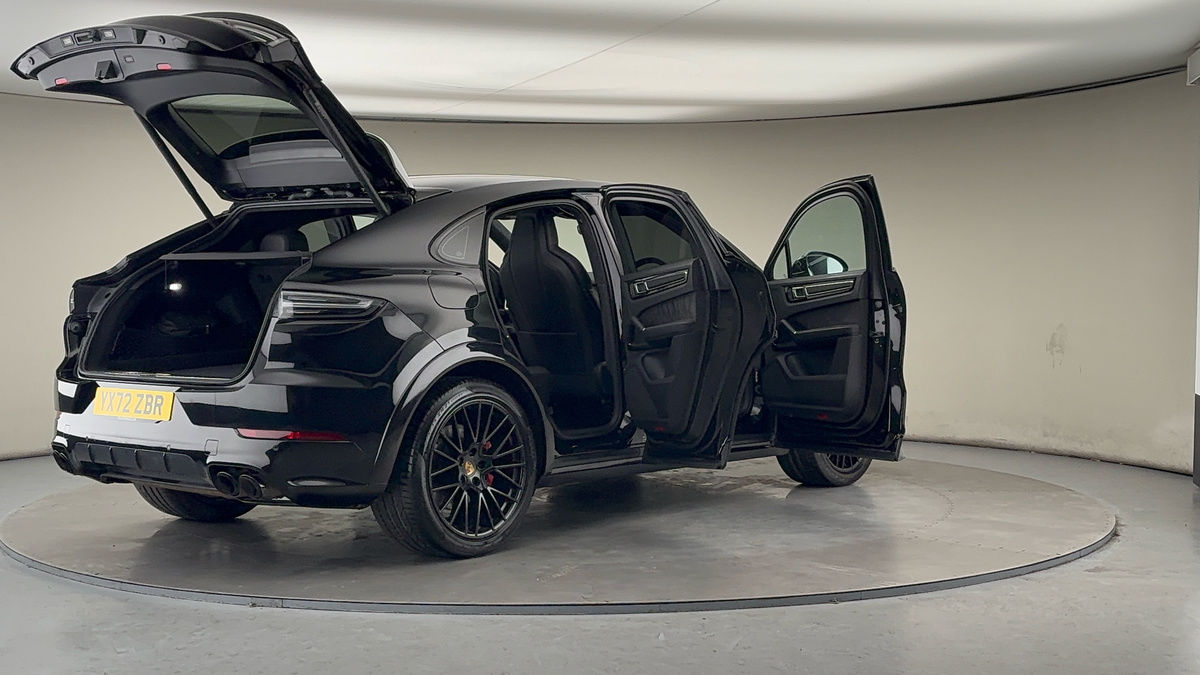 More views of Porsche Cayenne