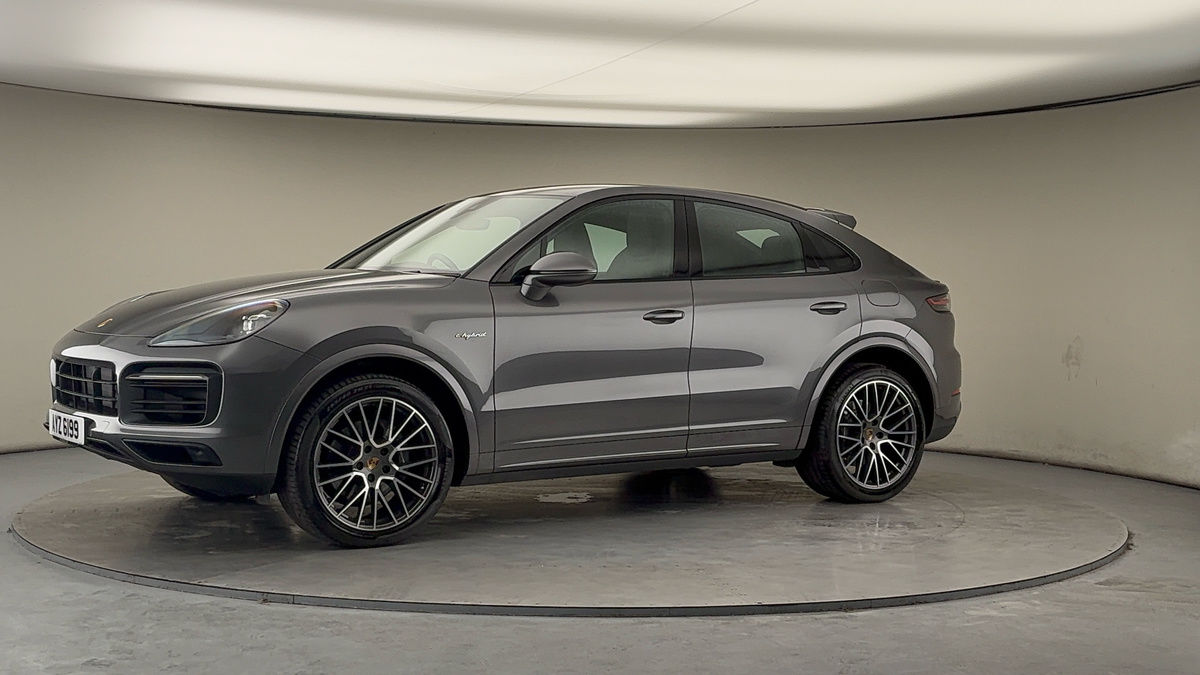 More views of Porsche Cayenne