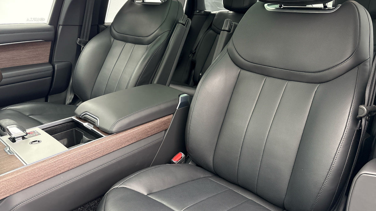 Land Rover Range Rover Image 7