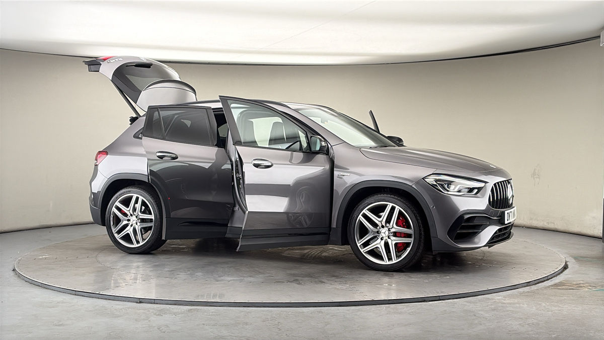 More views of Mercedes-Benz GLA