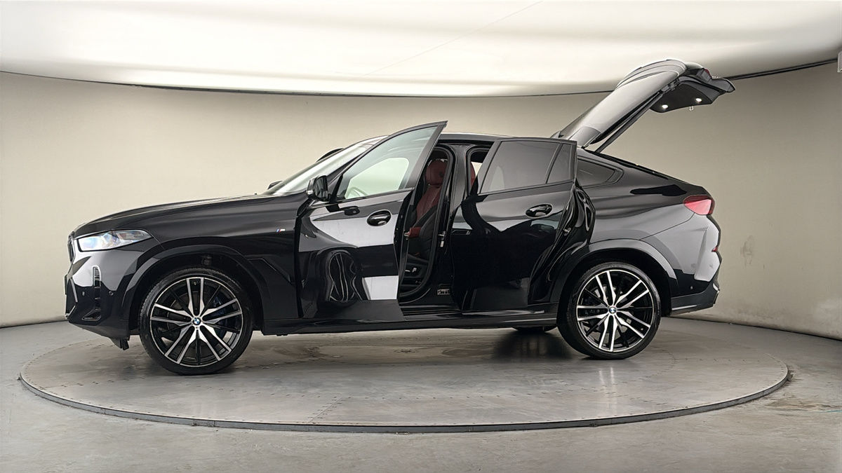 More views of BMW X6