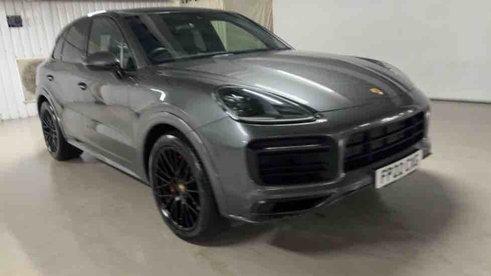 More views of Porsche Cayenne