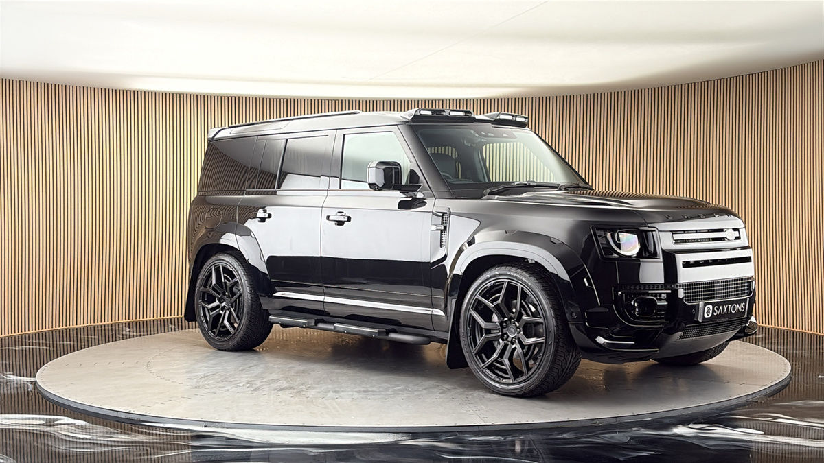 More views of Land Rover Defender 110