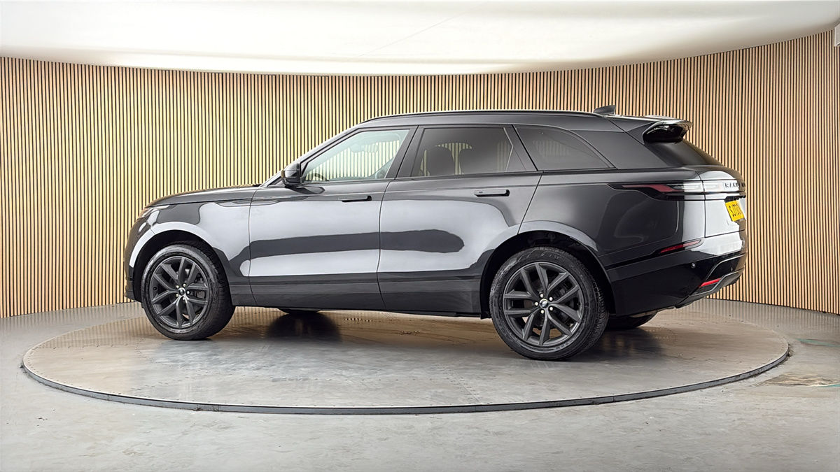 More views of Land Rover Range Rover Velar