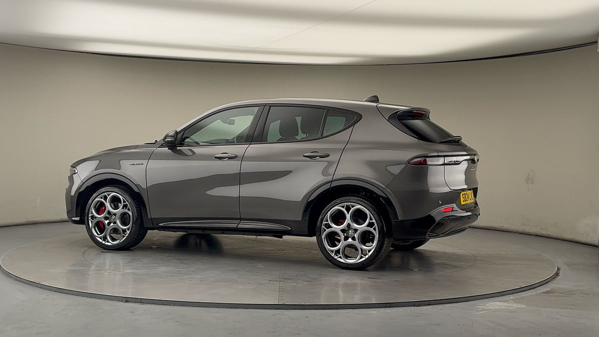 More views of Alfa Romeo Tonale