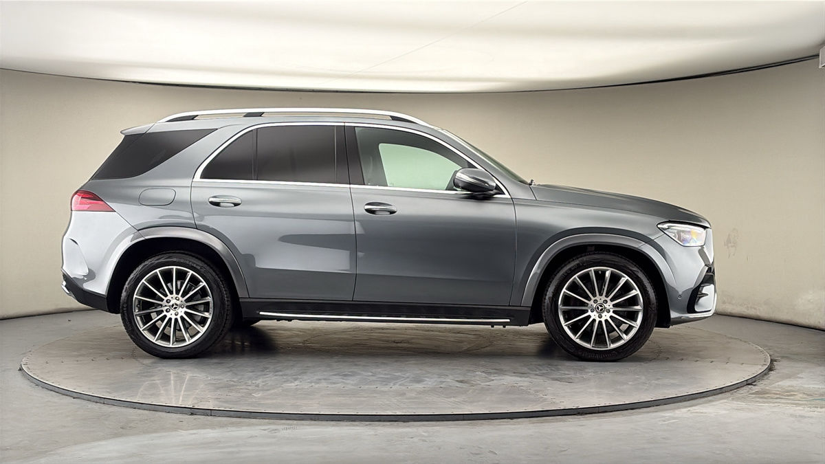 More views of Mercedes-Benz GLE