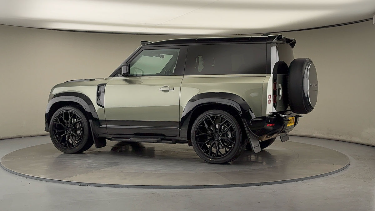 More views of Land Rover Defender 90