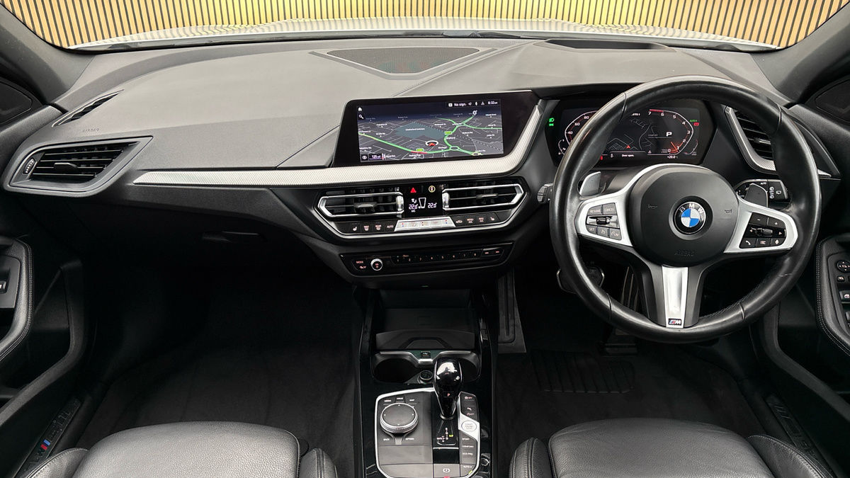 BMW 1 Series Image 12