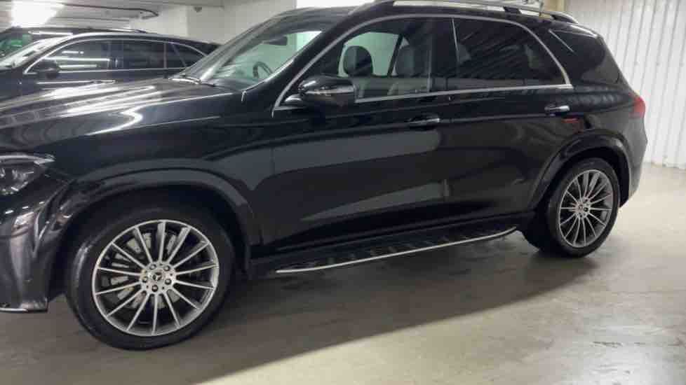 More views of Mercedes-Benz GLE