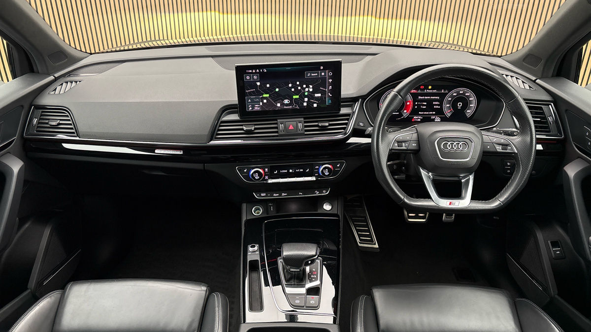 More views of Audi Q5
