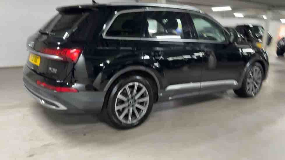 More views of Audi Q7