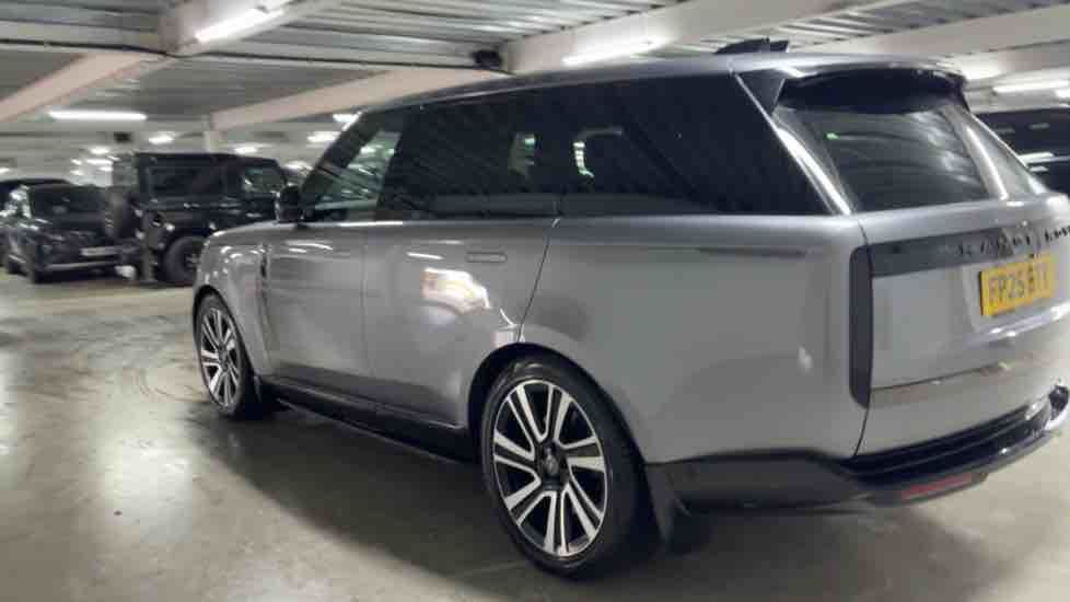 More views of Land Rover Range Rover