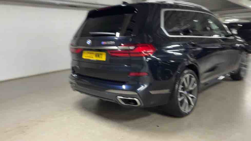 More views of BMW X7