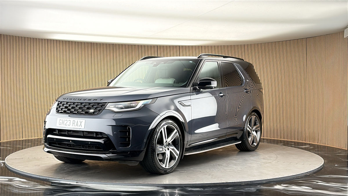 More views of Land Rover Discovery