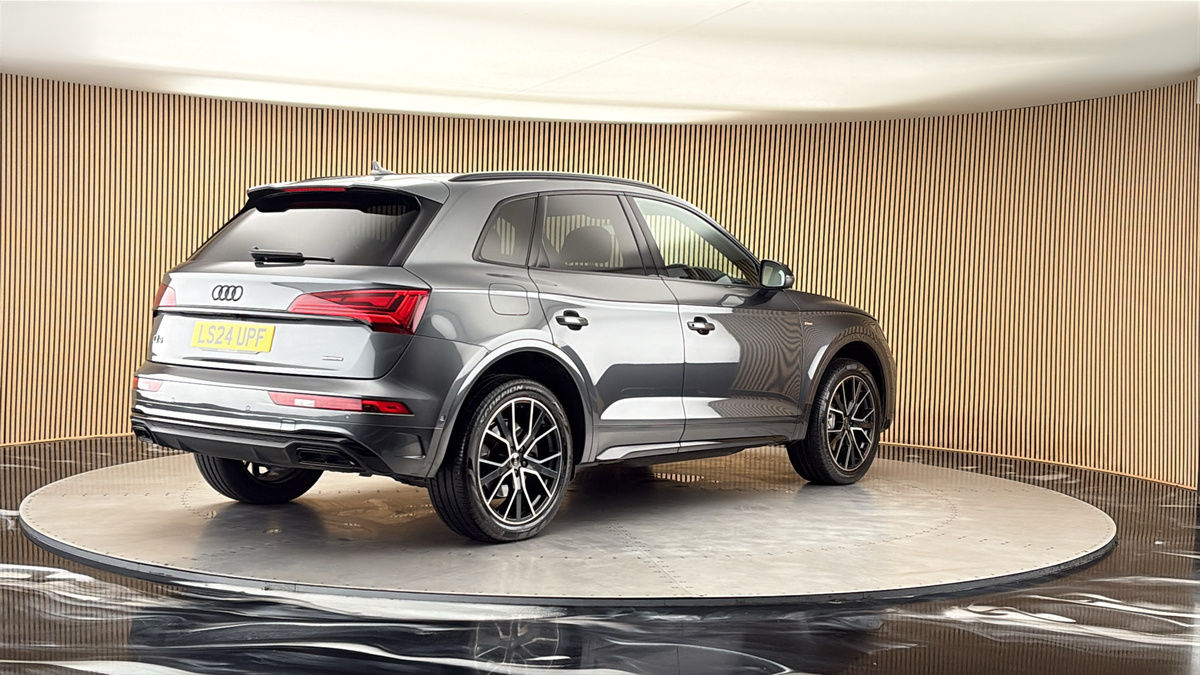 Audi Q5 Image 21