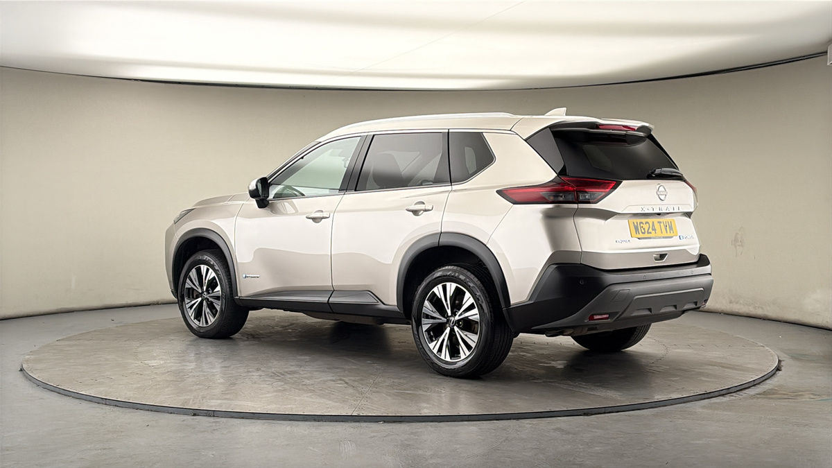 More views of Nissan X-Trail