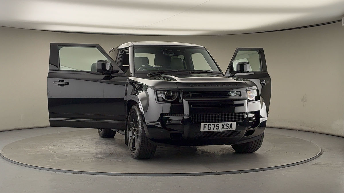 More views of Land Rover Defender 90