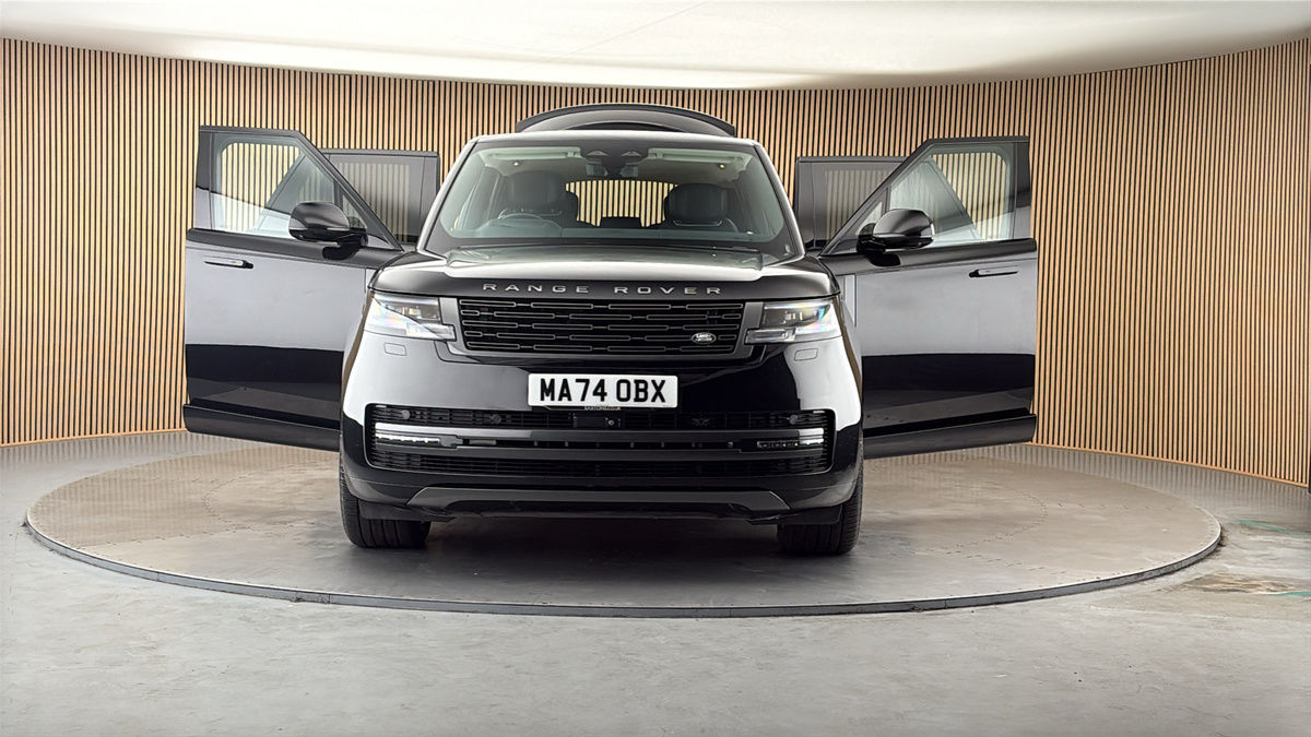 More views of Land Rover Range Rover