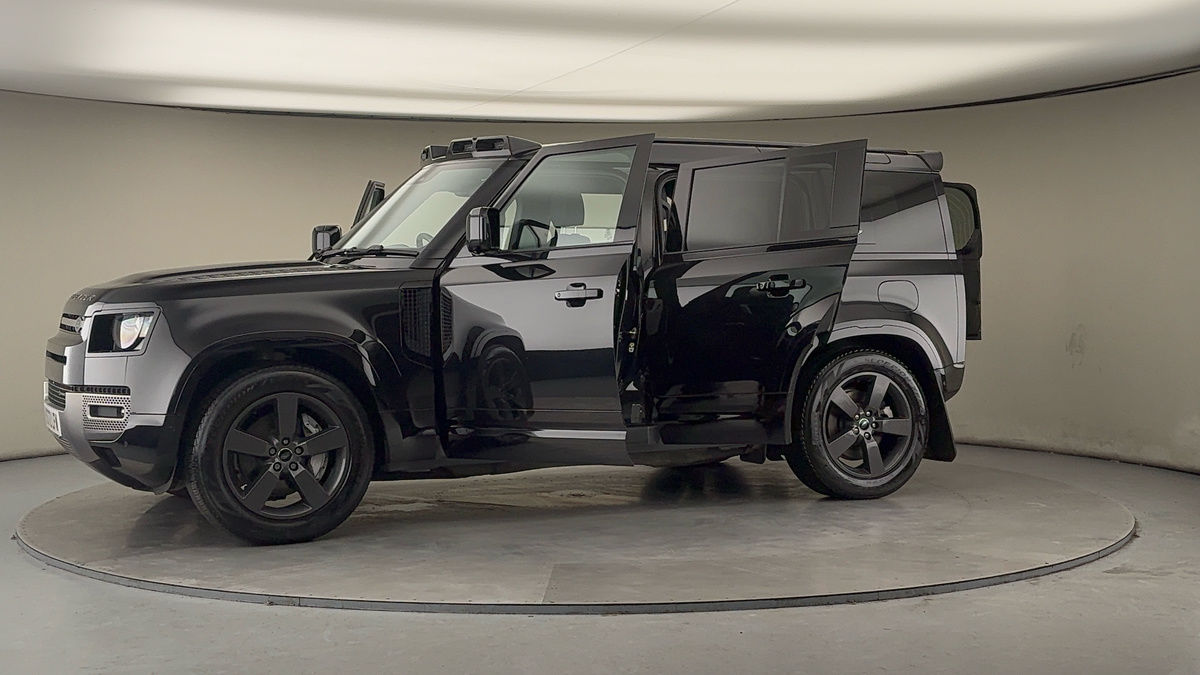 More views of Land Rover Defender 110