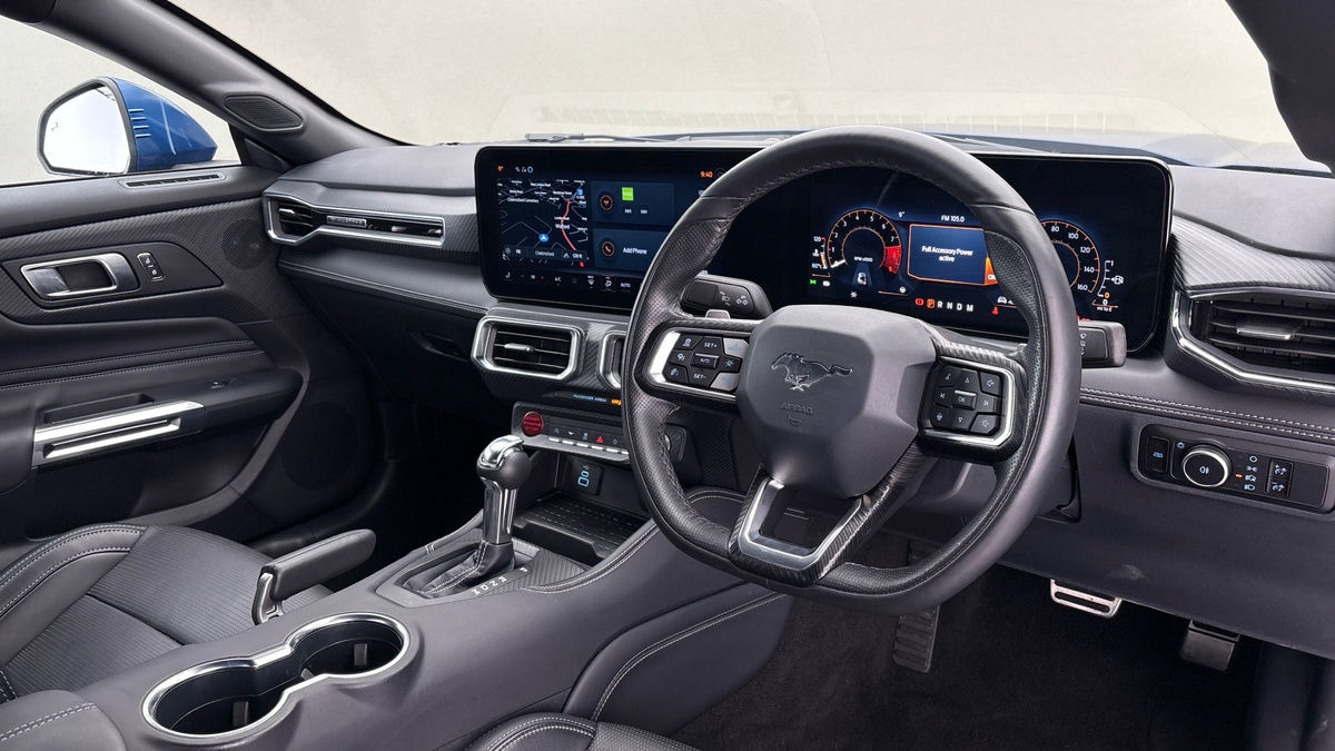 Ford Mustang Image 5