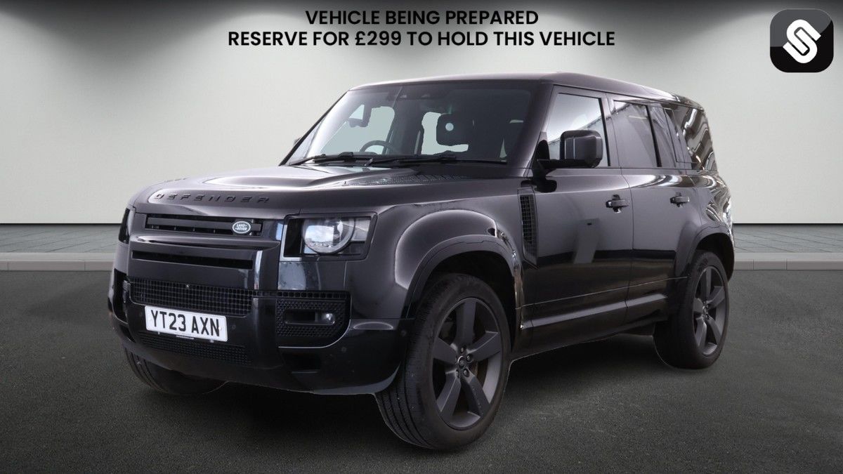 Land Rover Defender 110 Image 2