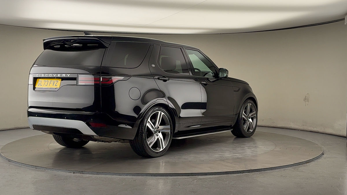 More views of Land Rover Discovery