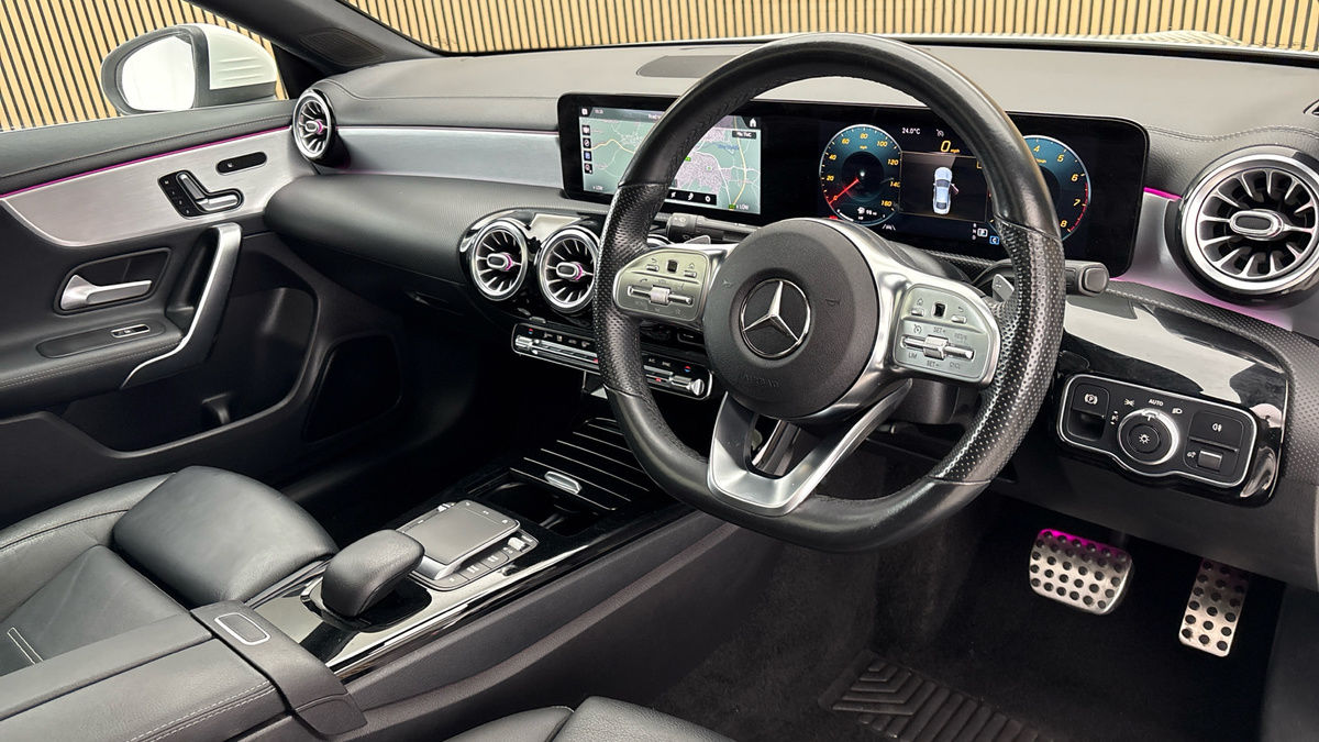 Mercedes-Benz CLA Image 5