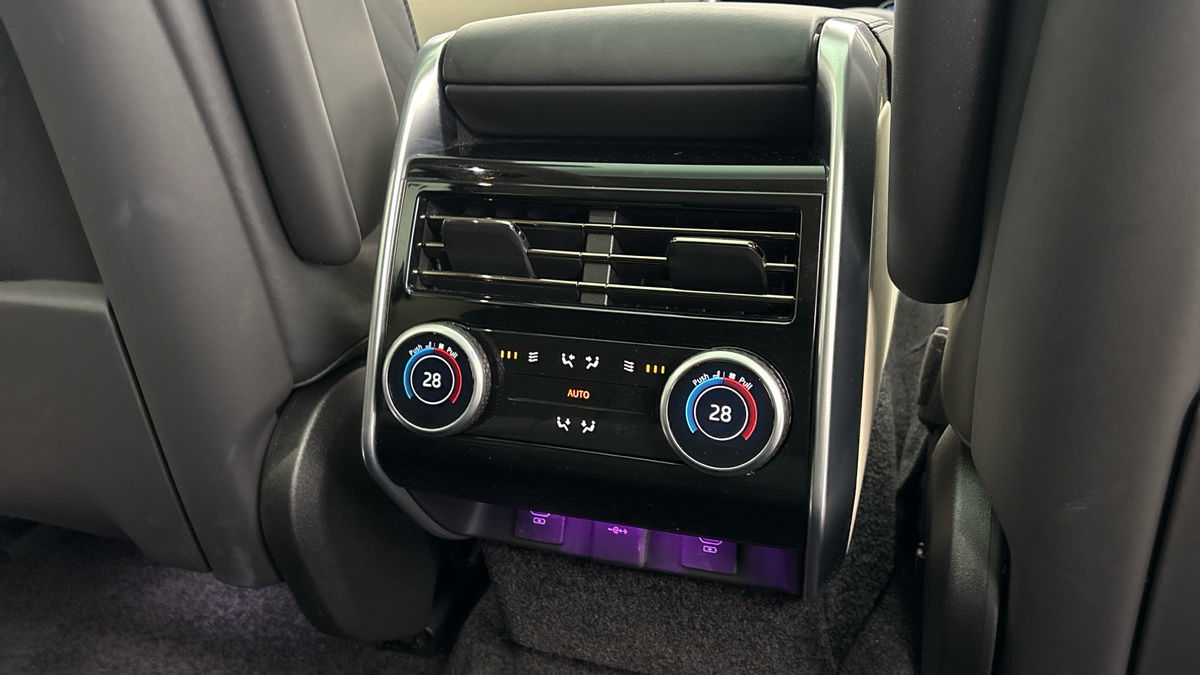 Land Rover Range Rover Image 32