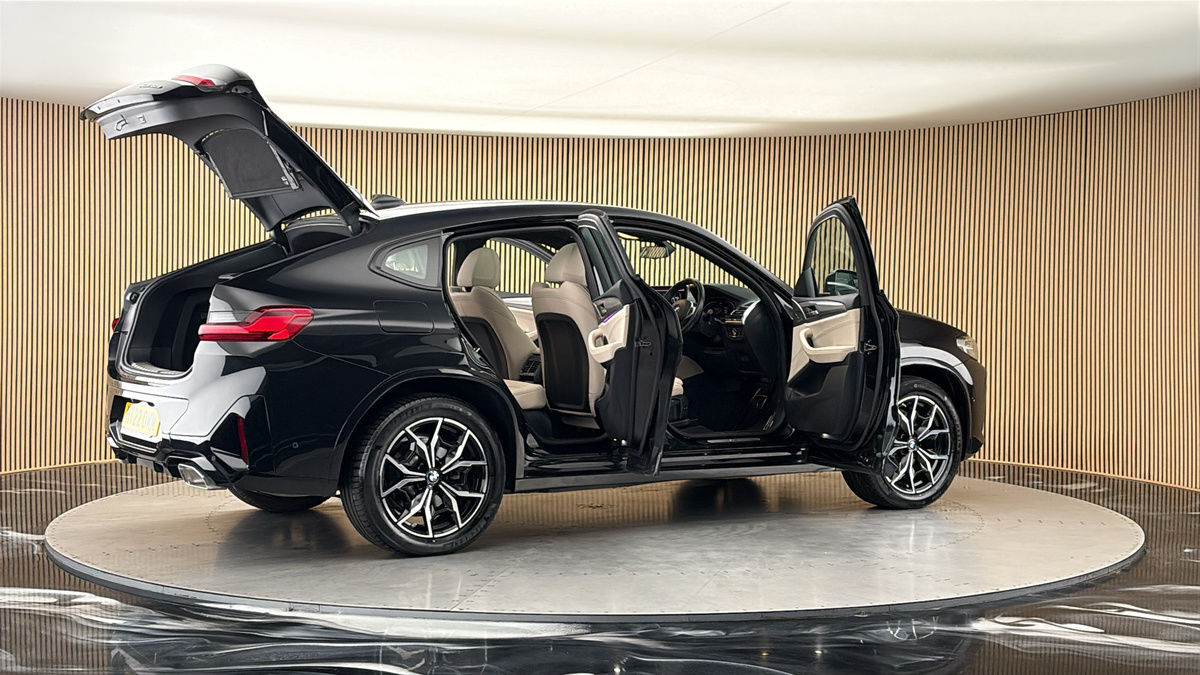 More views of BMW X4