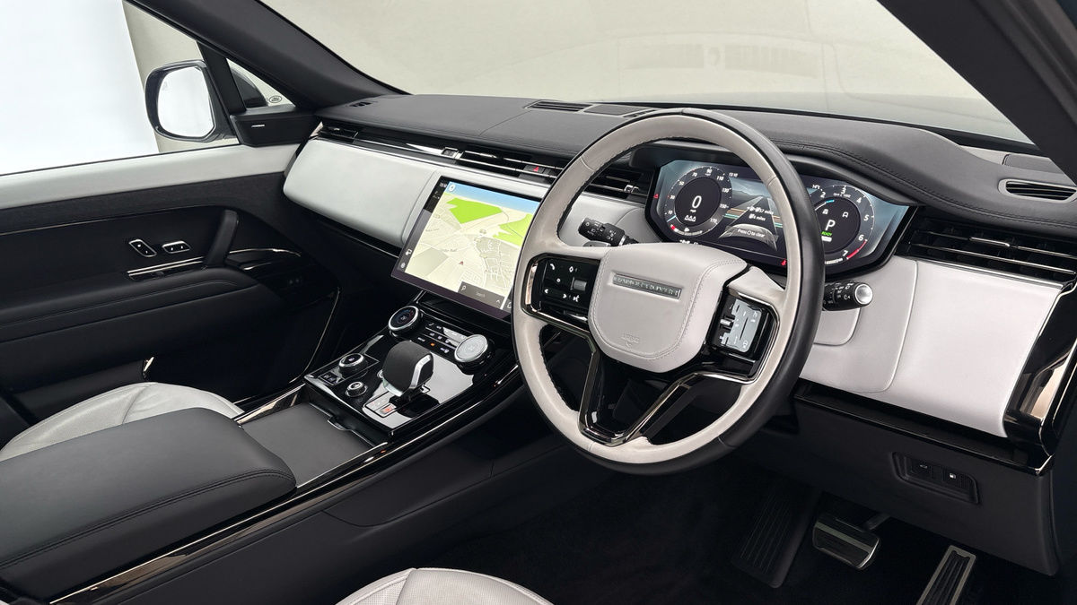 Land Rover Range Rover Sport Image 5