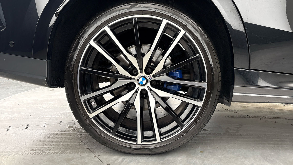 BMW X6 Image 10