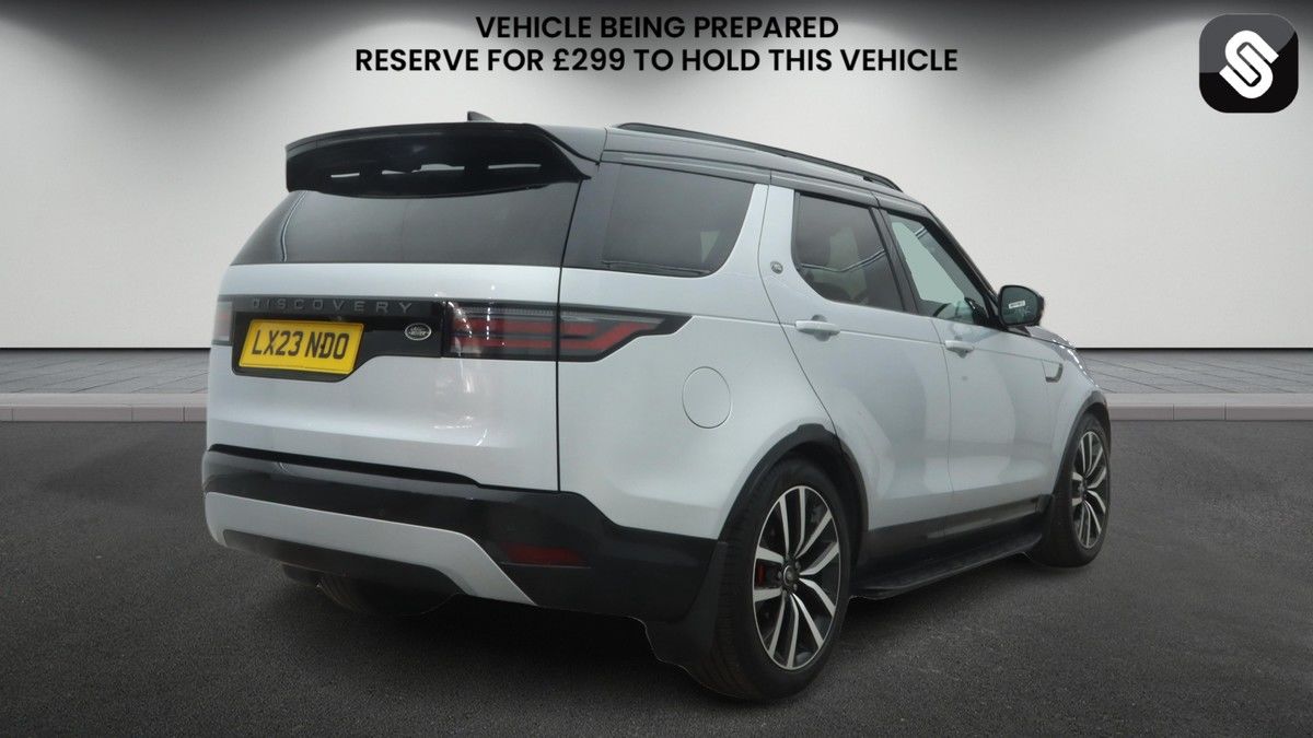 Land Rover Discovery Image 4