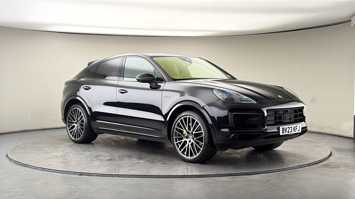 More views of Porsche Cayenne