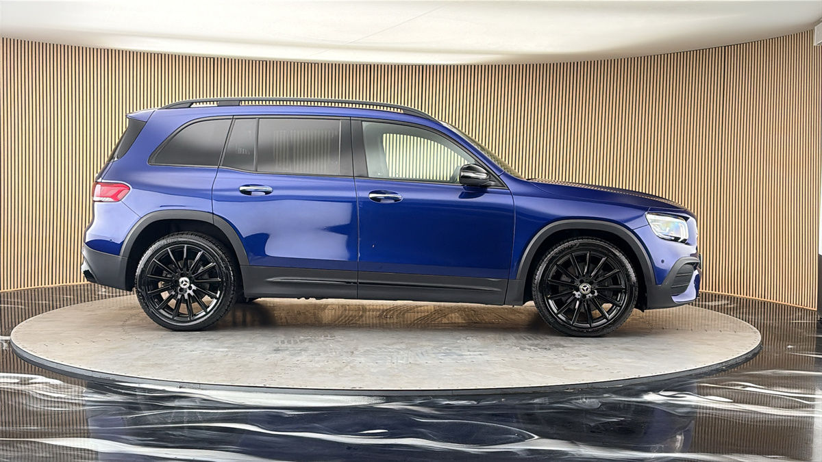 More views of Mercedes-Benz GLB
