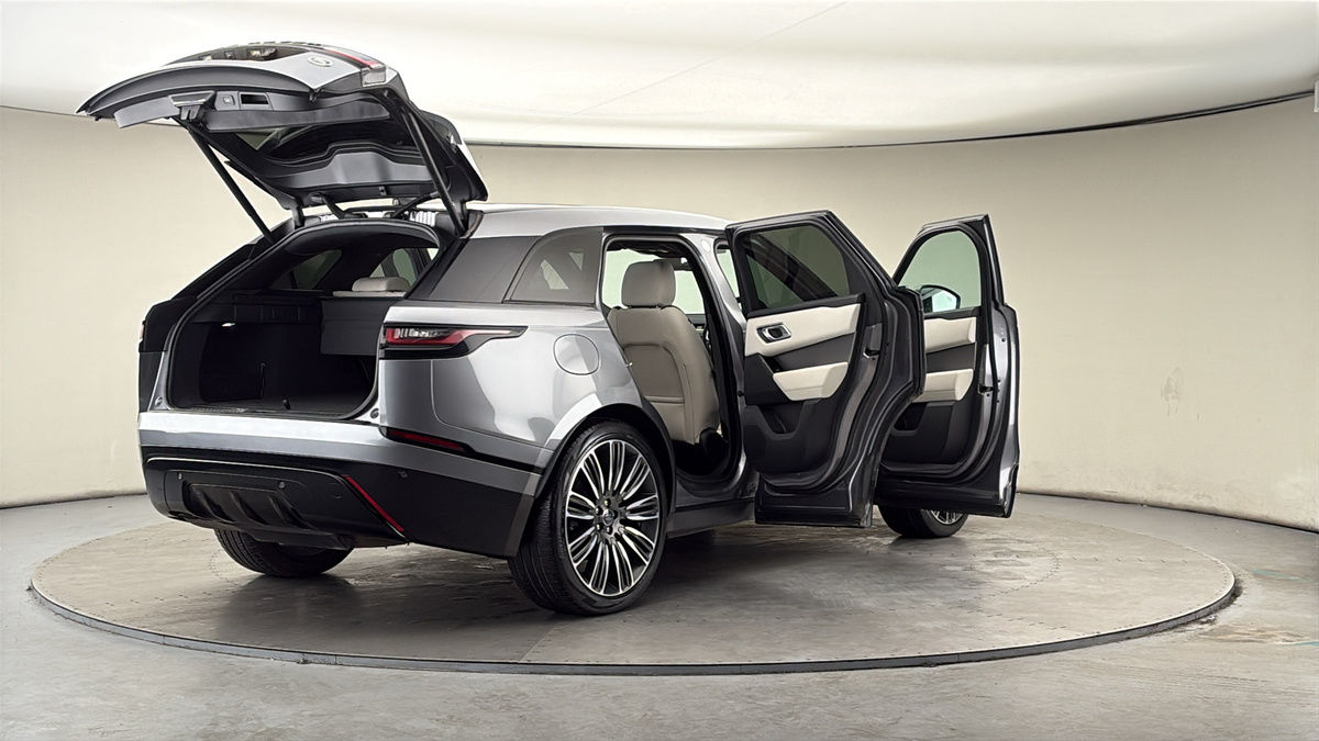 More views of Land Rover Range Rover Velar