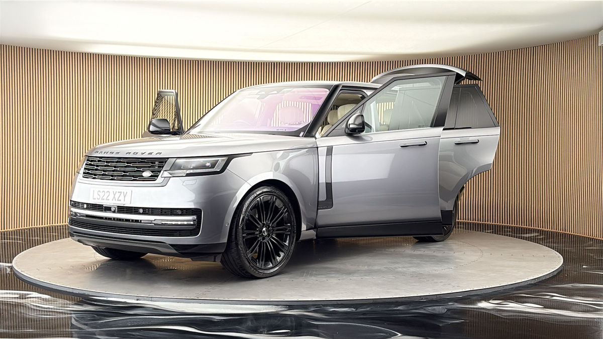 More views of Land Rover Range Rover