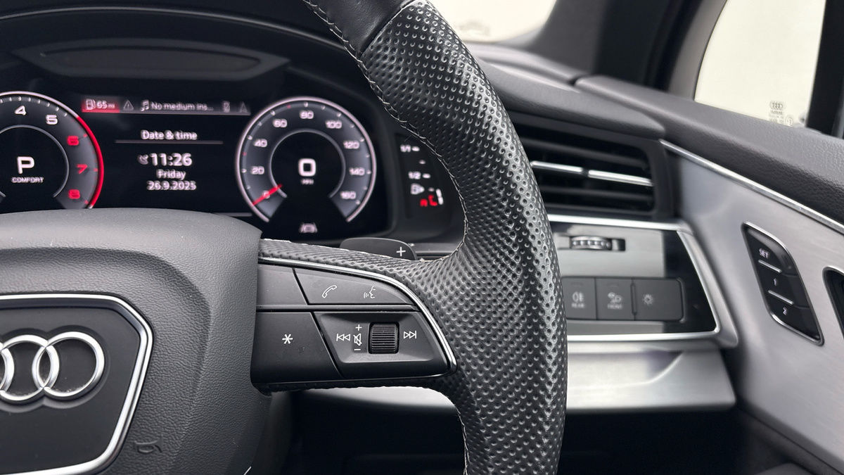 Audi Q7 Image 14
