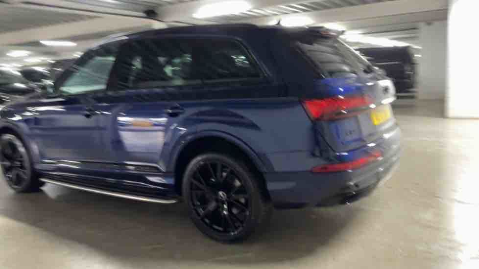 More views of Audi Q7
