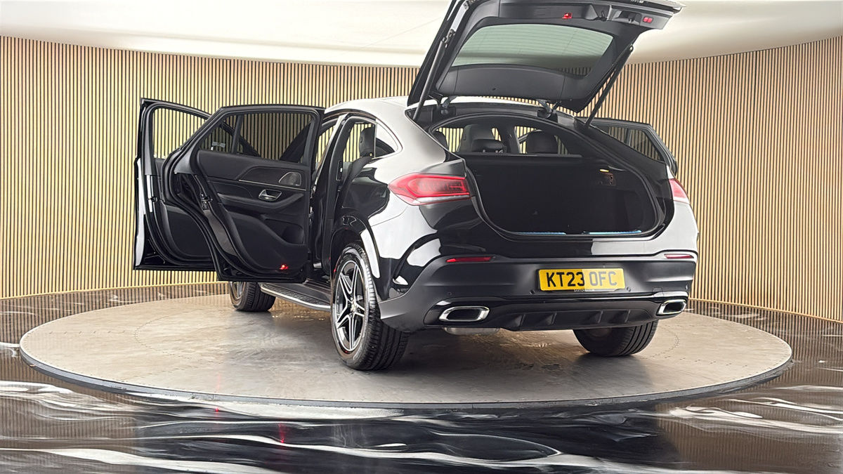 More views of Mercedes-Benz GLE
