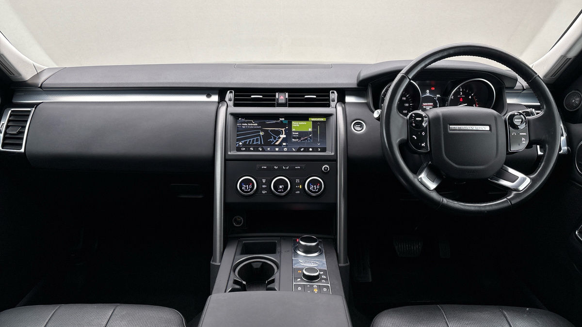 Land Rover Discovery Image 12